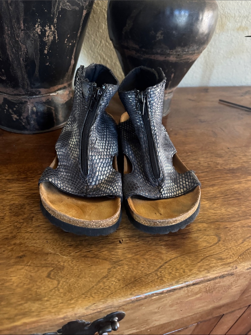 Birkenstock/ Betula Black Textured Front-Zip Sandals